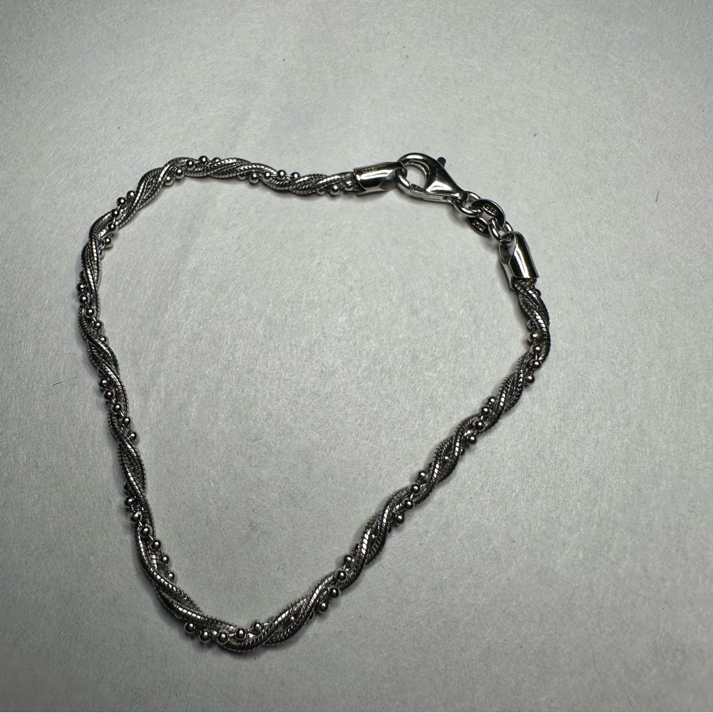 Delicate Silver-Tone Twisted Bead Bracelet for Women